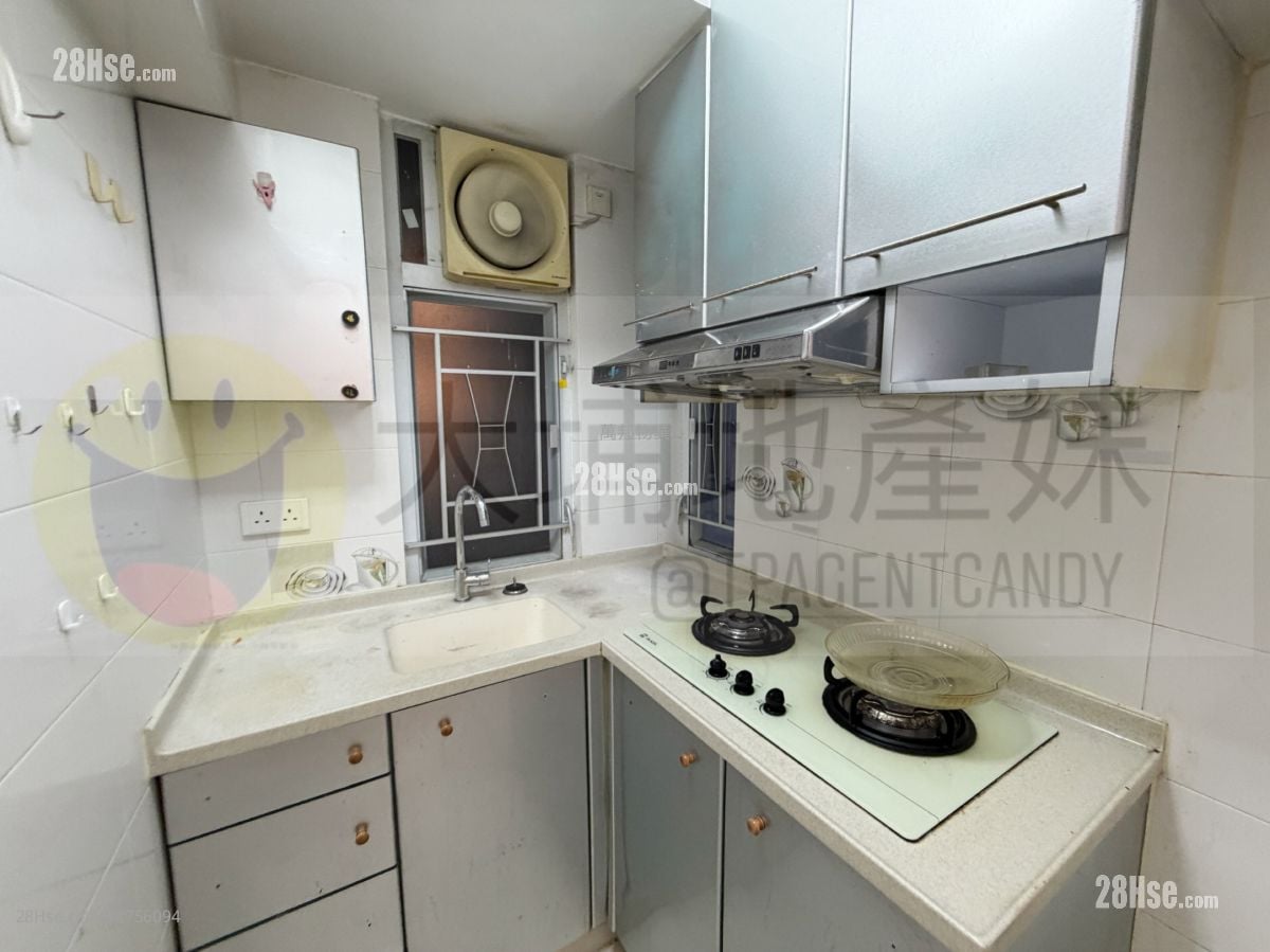 Tai Po Centre Sell 2 Bedrooms , 1 Bathroom 361 ft²