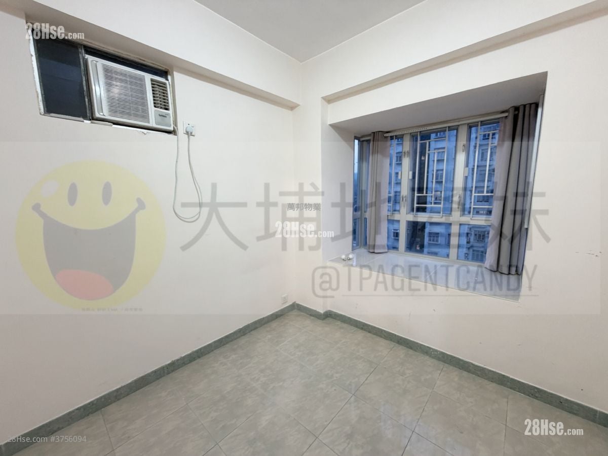 Tai Po Centre Sell 2 Bedrooms , 1 Bathroom 361 ft²