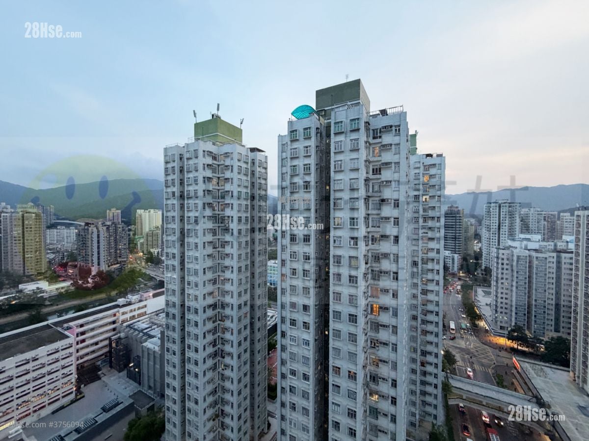 Tai Po Centre Sell 2 Bedrooms , 1 Bathroom 361 ft²