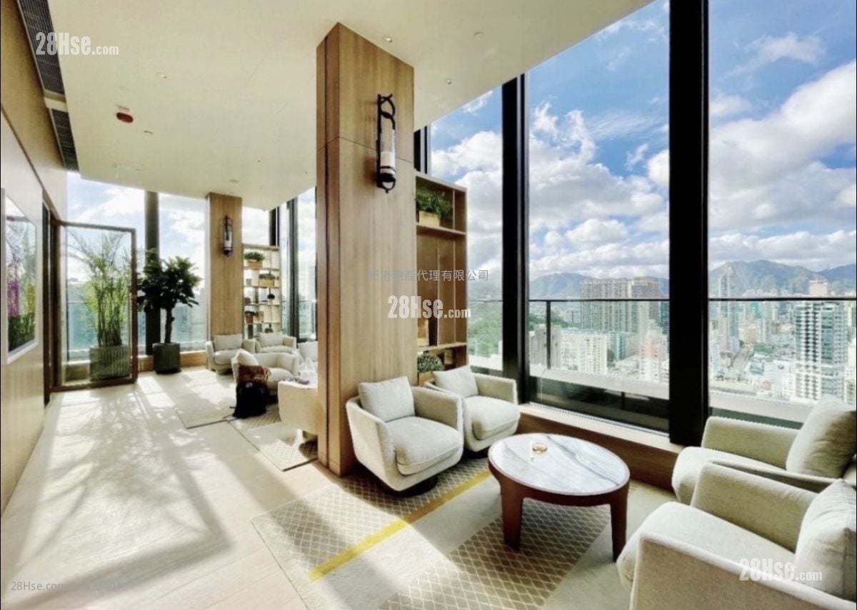 The Vantage Sell Studio , 1 Bathroom 196 ft²