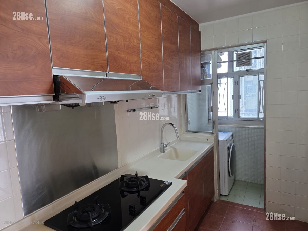 Taikoo Shing Sell 561 ft²