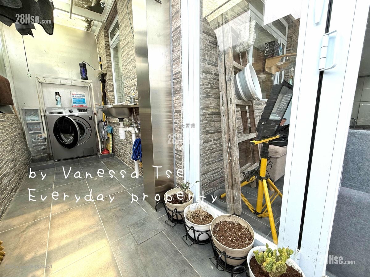Village Rental 2 Bedrooms , 1 Bathroom 700 ft²