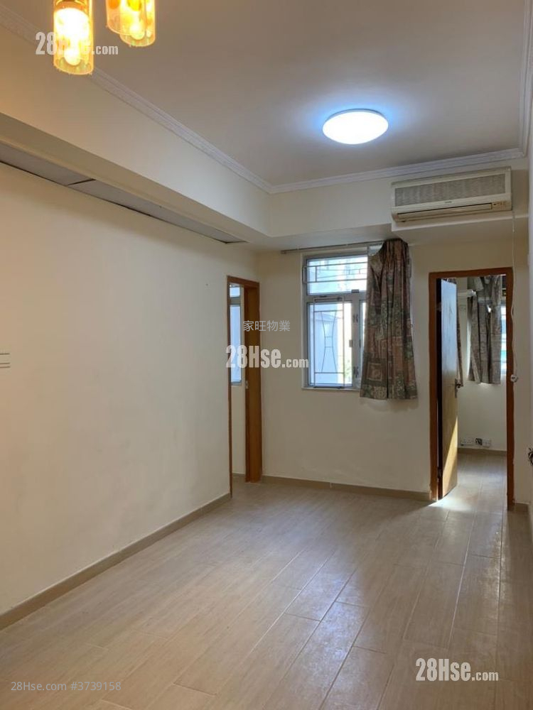 Han Hing Building Sell 3 Bedrooms , 1 Bathroom 371 ft²