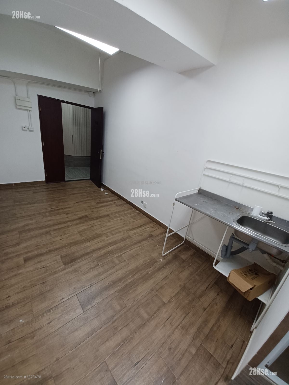 Pat Tat Industrial Building Rental