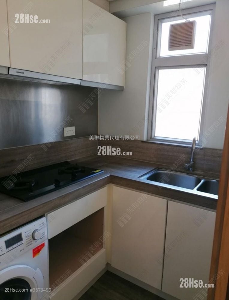 Florient Rise Rental 2 Bedrooms , 1 Bathroom 453 ft²