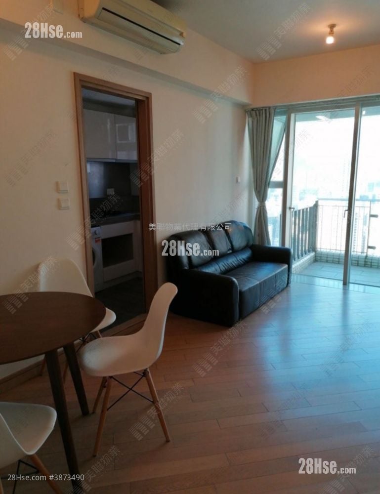 Florient Rise Rental 2 Bedrooms , 1 Bathroom 453 ft²