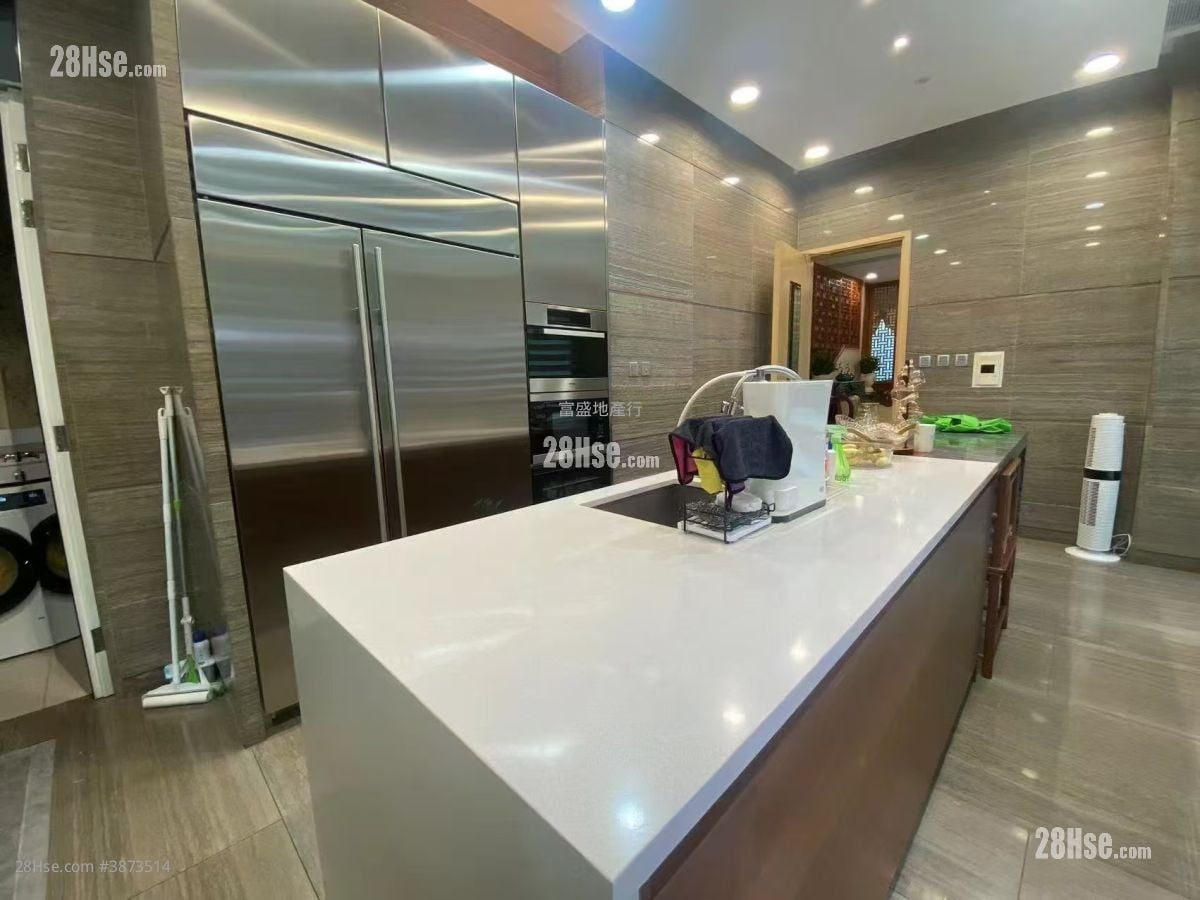 Phase I Of Park Villa Sell 5+ Bedrooms , 5+ Bathrooms 4,216 ft²