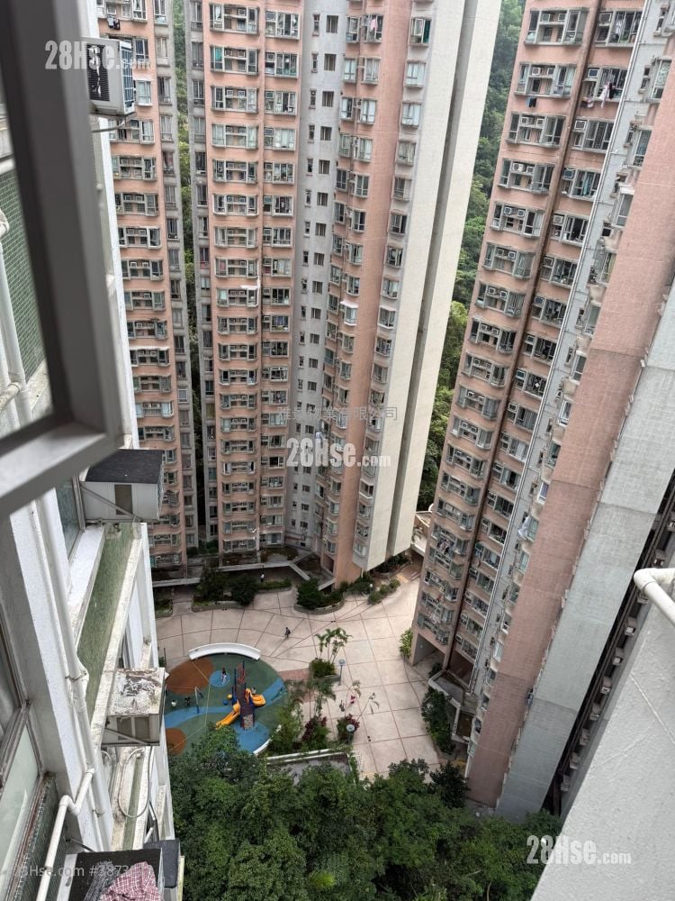 Nan Fung Sun Chuen Sell 3 Bedrooms , 1 Bathroom 570 ft²