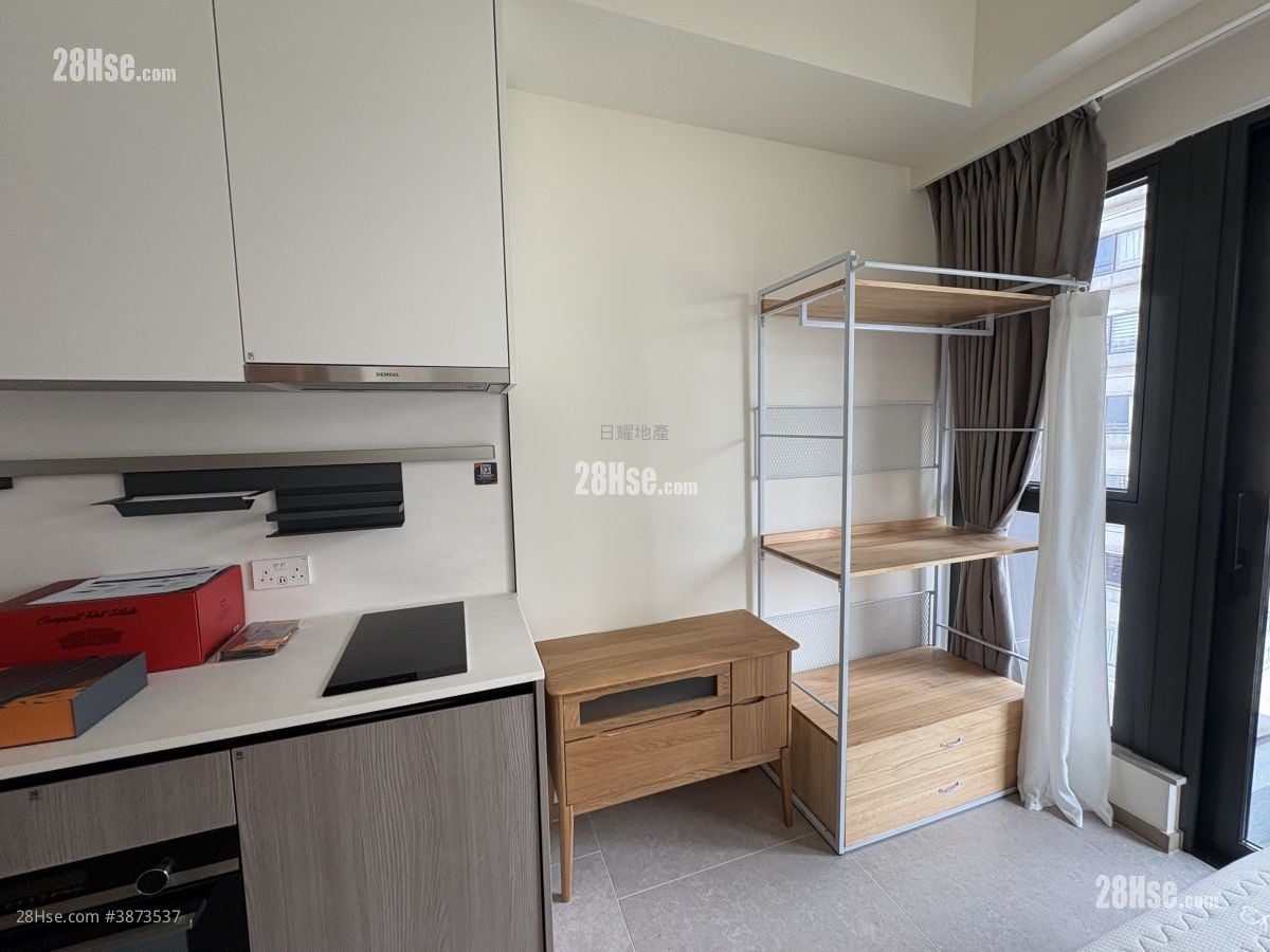 Kennedy 38 Rental Studio 229 ft²