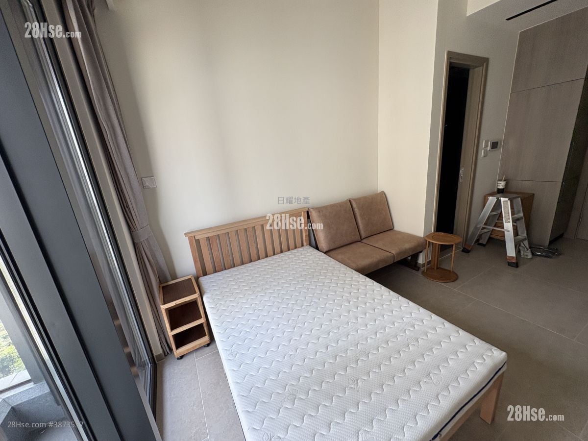 Kennedy 38 Rental Studio 229 ft²