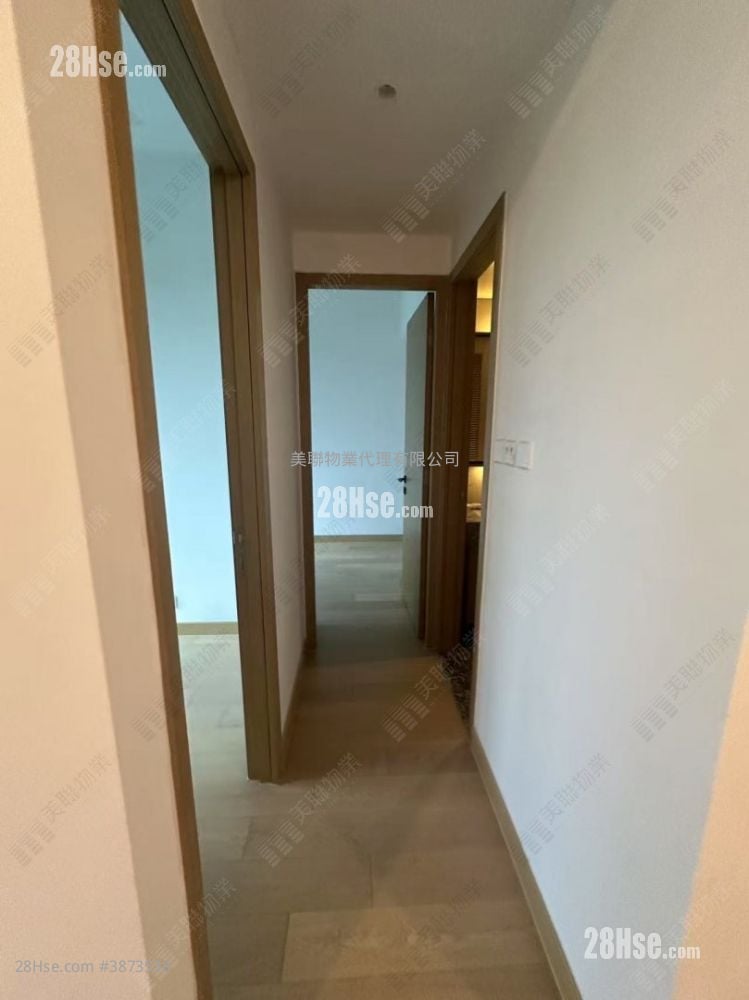 Malibu Sell 2 Bedrooms 541 ft²