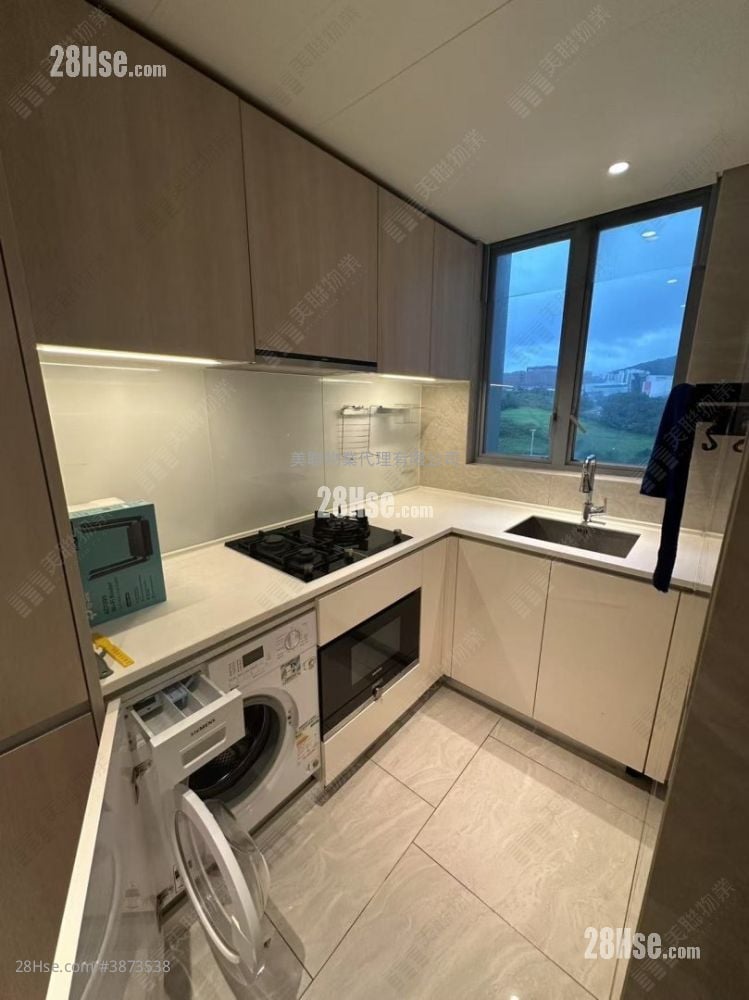 Malibu Sell 2 Bedrooms 541 ft²
