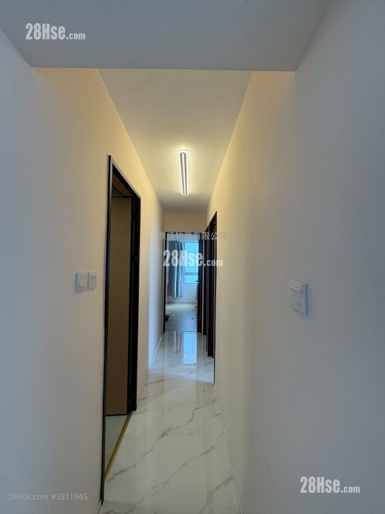 City Garden Rental 3 Bedrooms , 2 Bathrooms 807 ft²