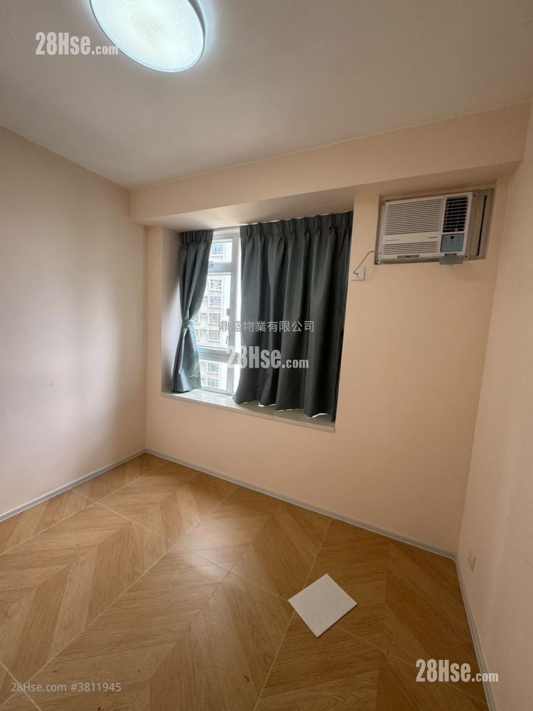 City Garden Rental 3 Bedrooms , 2 Bathrooms 807 ft²