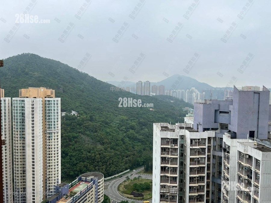 Park Central Sell 2 Bedrooms , 1 Bathroom 406 ft²