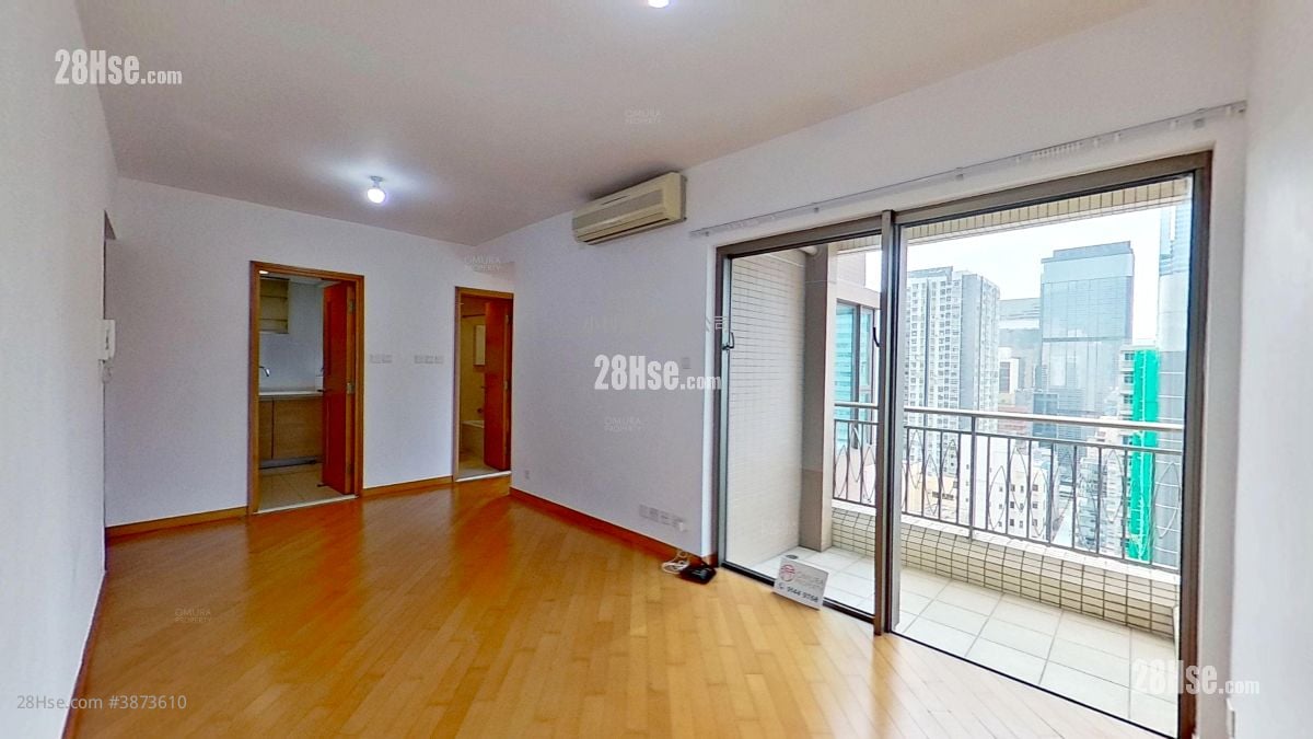 living room: The Zenith Rental 2 Bedrooms , 1 Bathroom 492 ft²