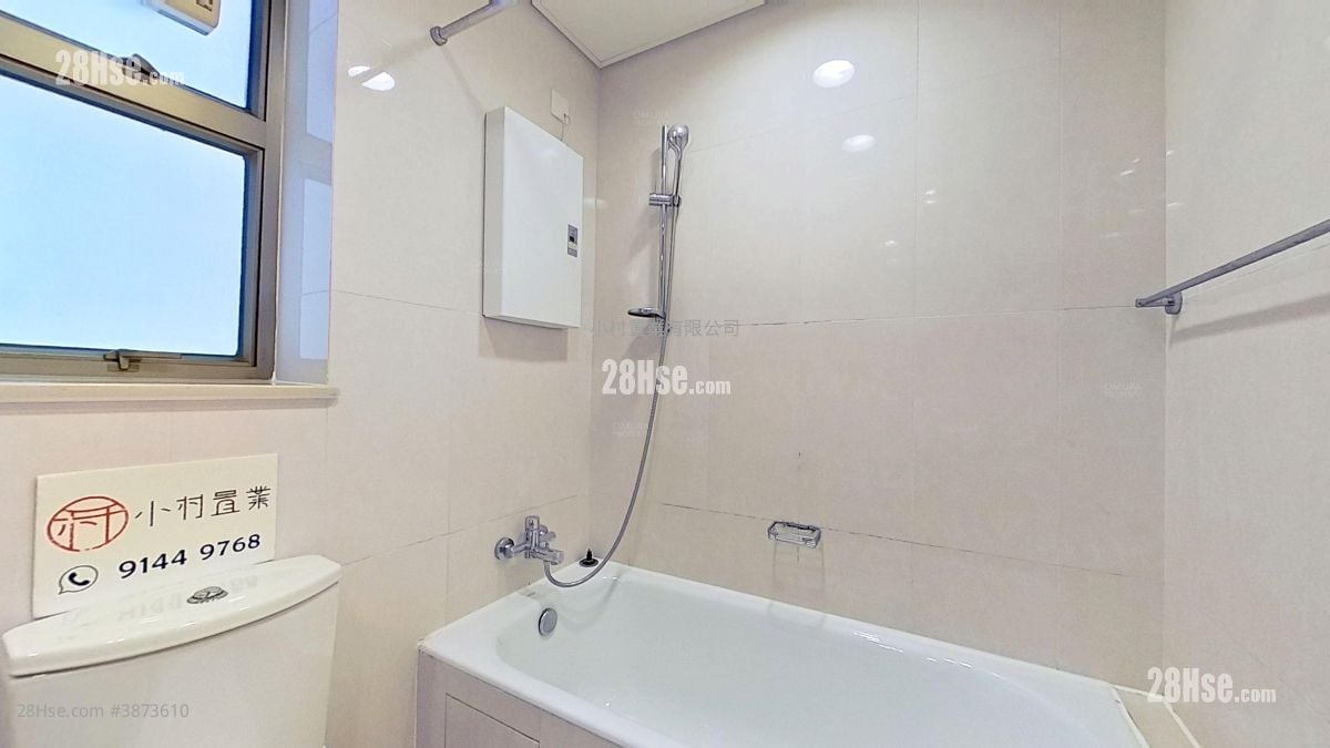 bathroom: The Zenith Rental 2 Bedrooms , 1 Bathroom 492 ft²