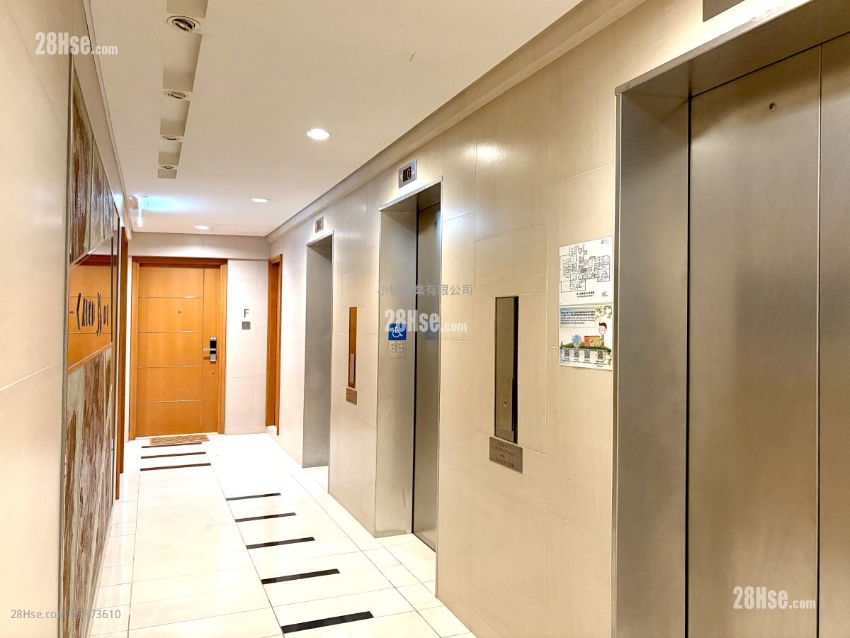 other: The Zenith Rental 2 Bedrooms , 1 Bathroom 492 ft²