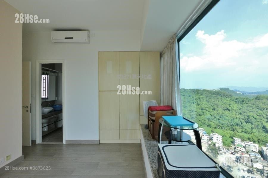 Mont Vert Rental 4 Bedrooms , 2 Bathrooms 949 ft²