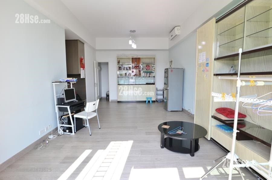 Mont Vert Rental 4 Bedrooms , 2 Bathrooms 949 ft²
