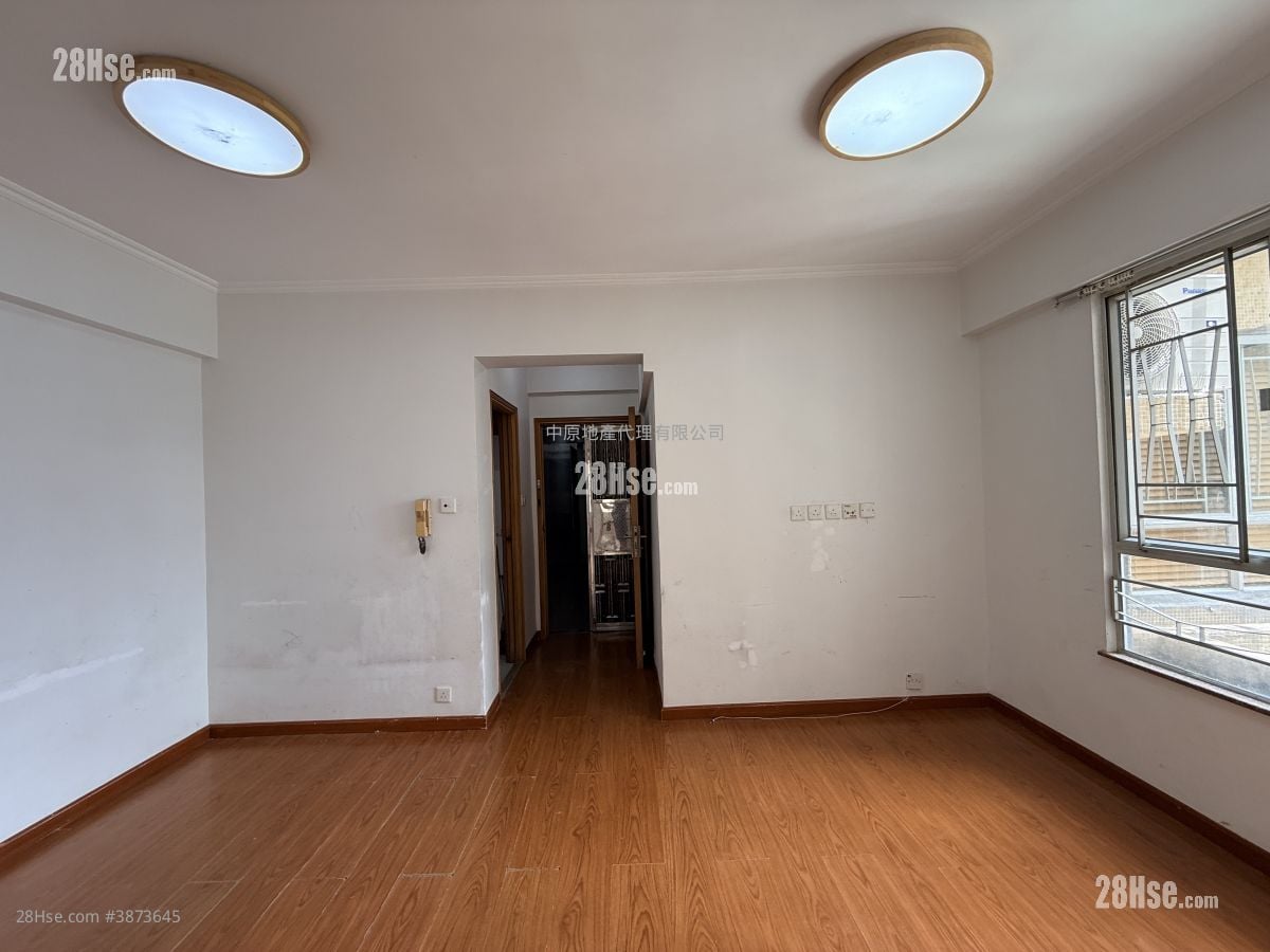 Tsing Yi Garden Rental 547 ft²