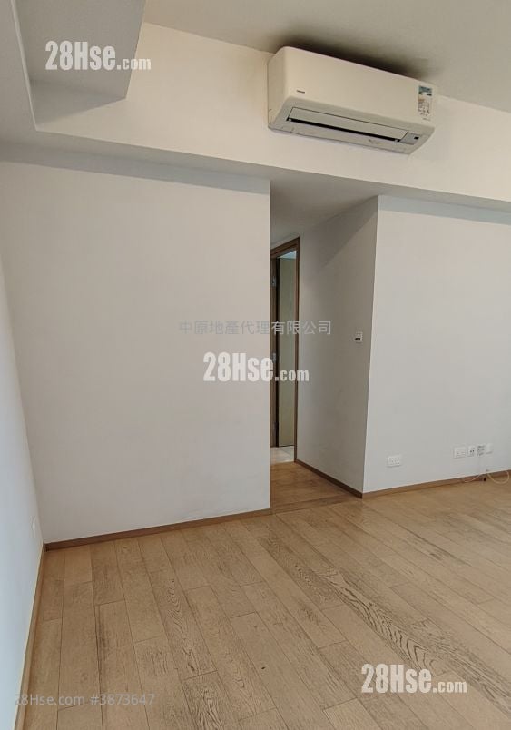 Lp6 Rental 3 Bedrooms , 2 Bathrooms 644 ft²
