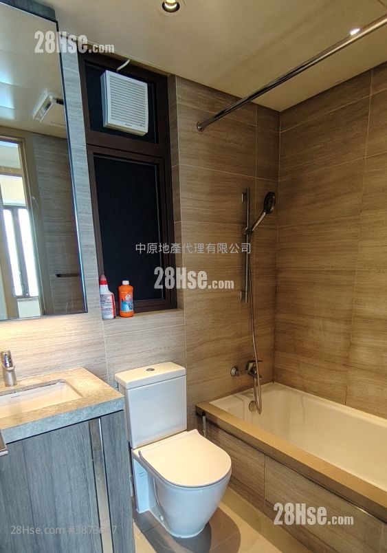 Lp6 Rental 3 Bedrooms , 2 Bathrooms 644 ft²