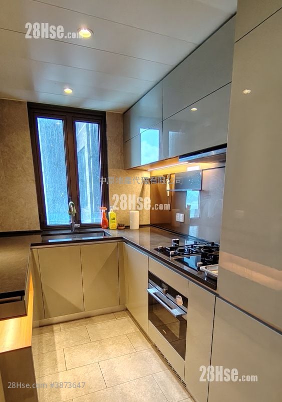 Lp6 Rental 3 Bedrooms , 2 Bathrooms 644 ft²