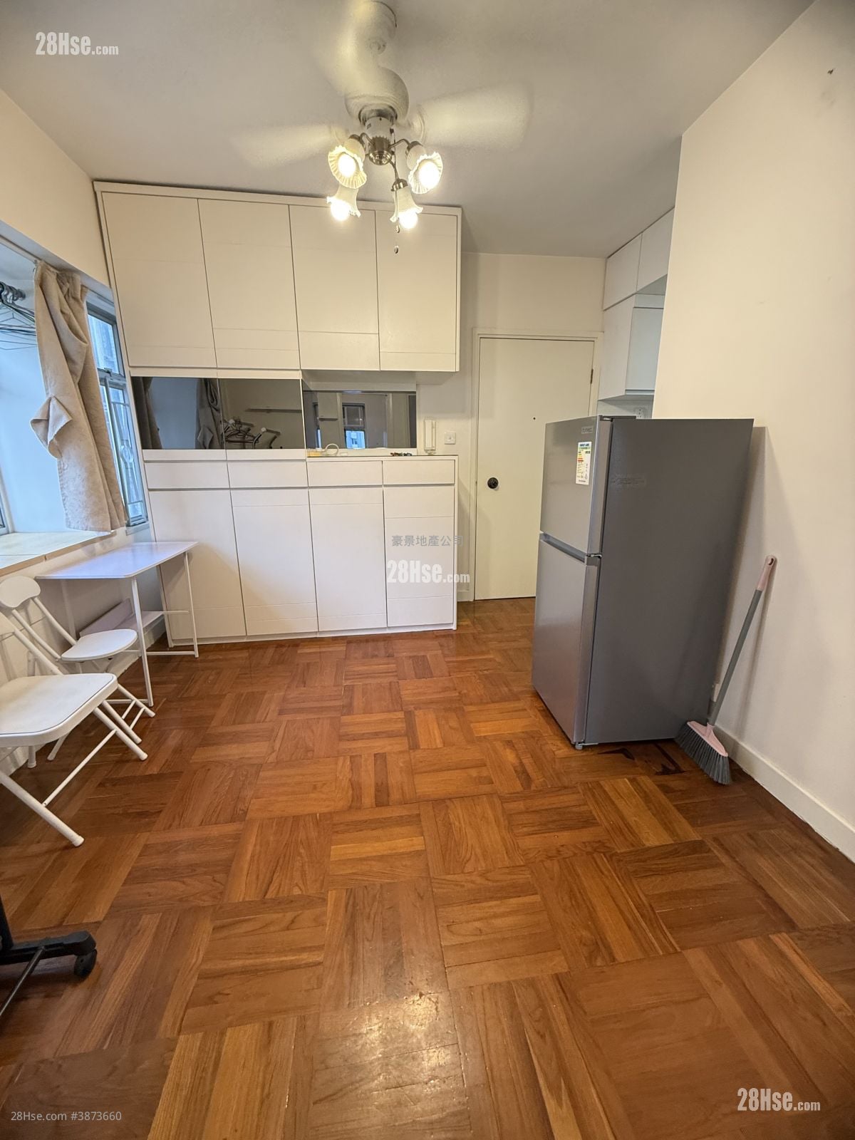Hoi Sing Building Sell 2 Bedrooms , 1 Bathroom 307 ft²
