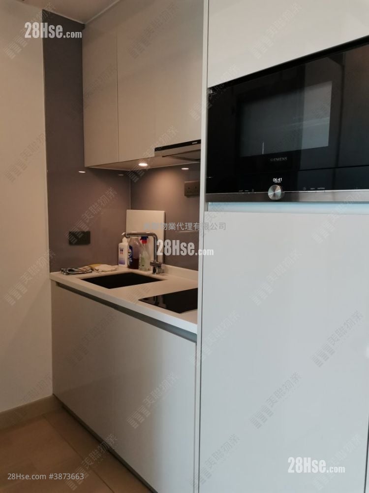 Monterey Sell Studio , 1 Bathroom 280 ft²