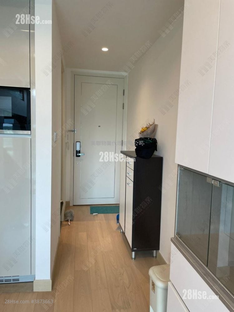 Monterey Sell Studio , 1 Bathroom 280 ft²