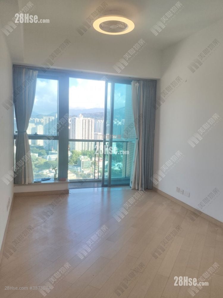 Mount One Sell 3 Bedrooms , 4 Bathrooms 846 ft²