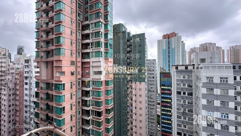 Sai Wan Building Sell 1 Bedroom , 1 Bathroom 226 ft²
