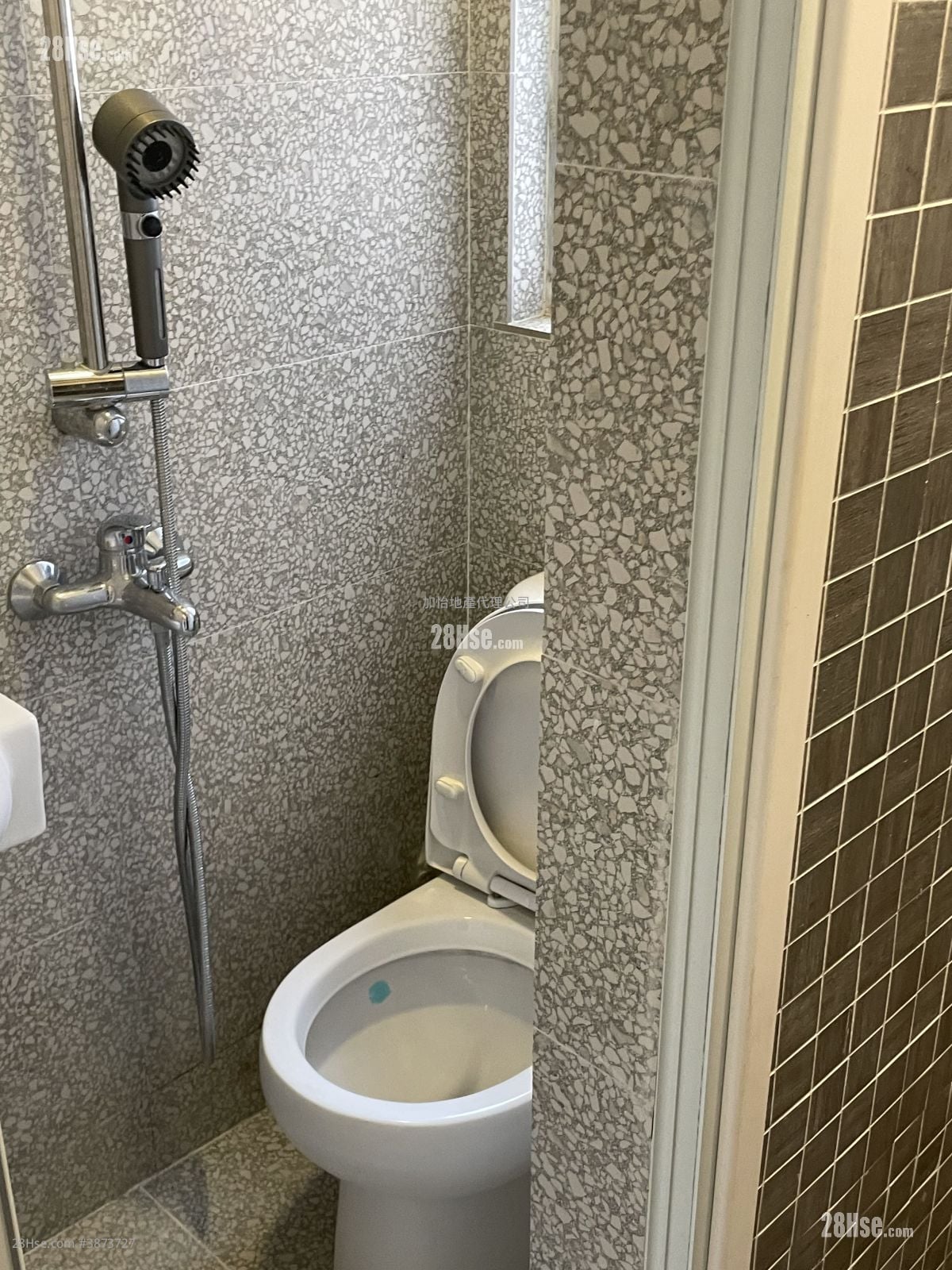 Tak Wun Building Rental 1 Bedroom 206 ft²