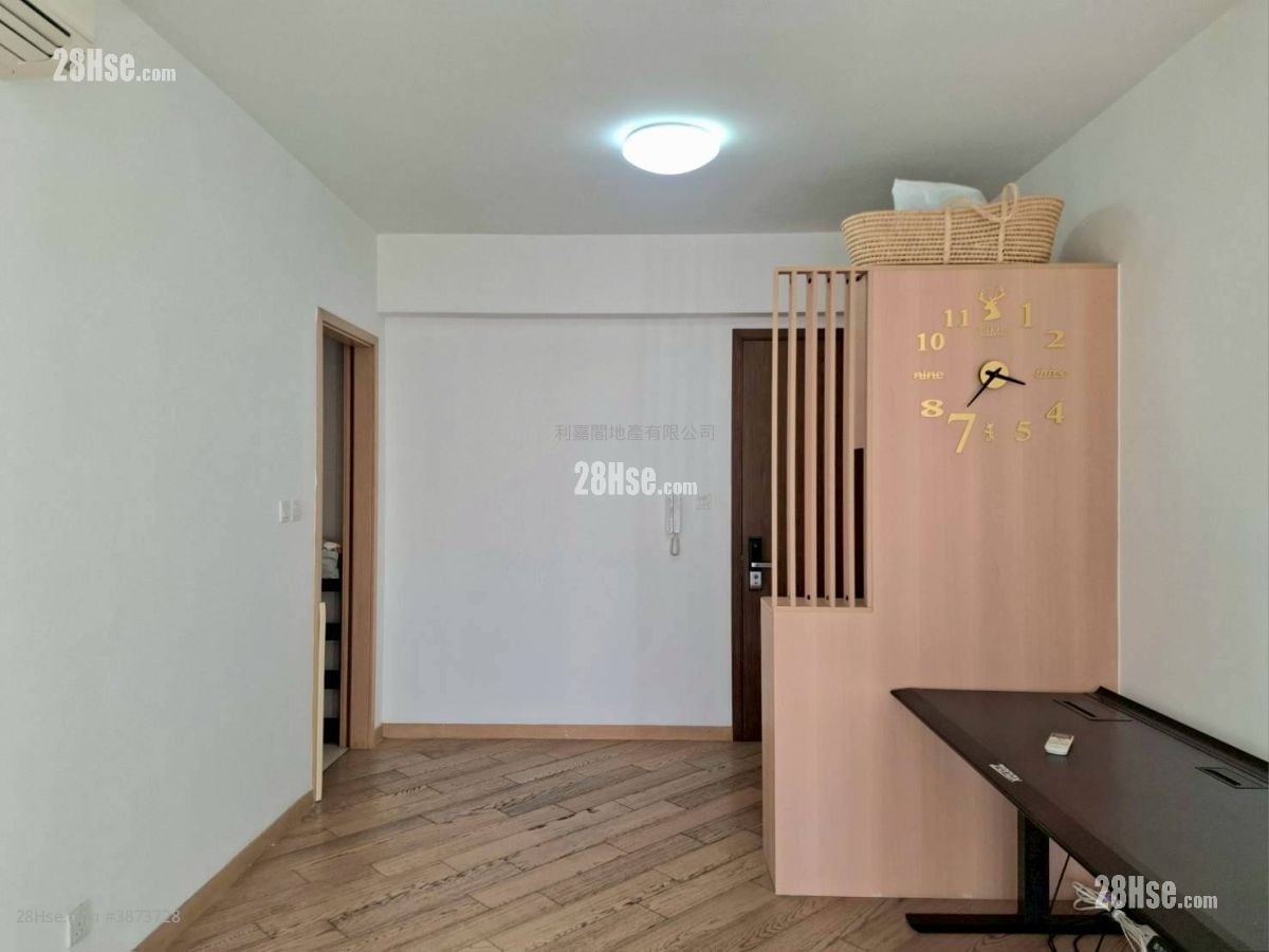 The Visionary Rental 2 Bedrooms 669 ft²
