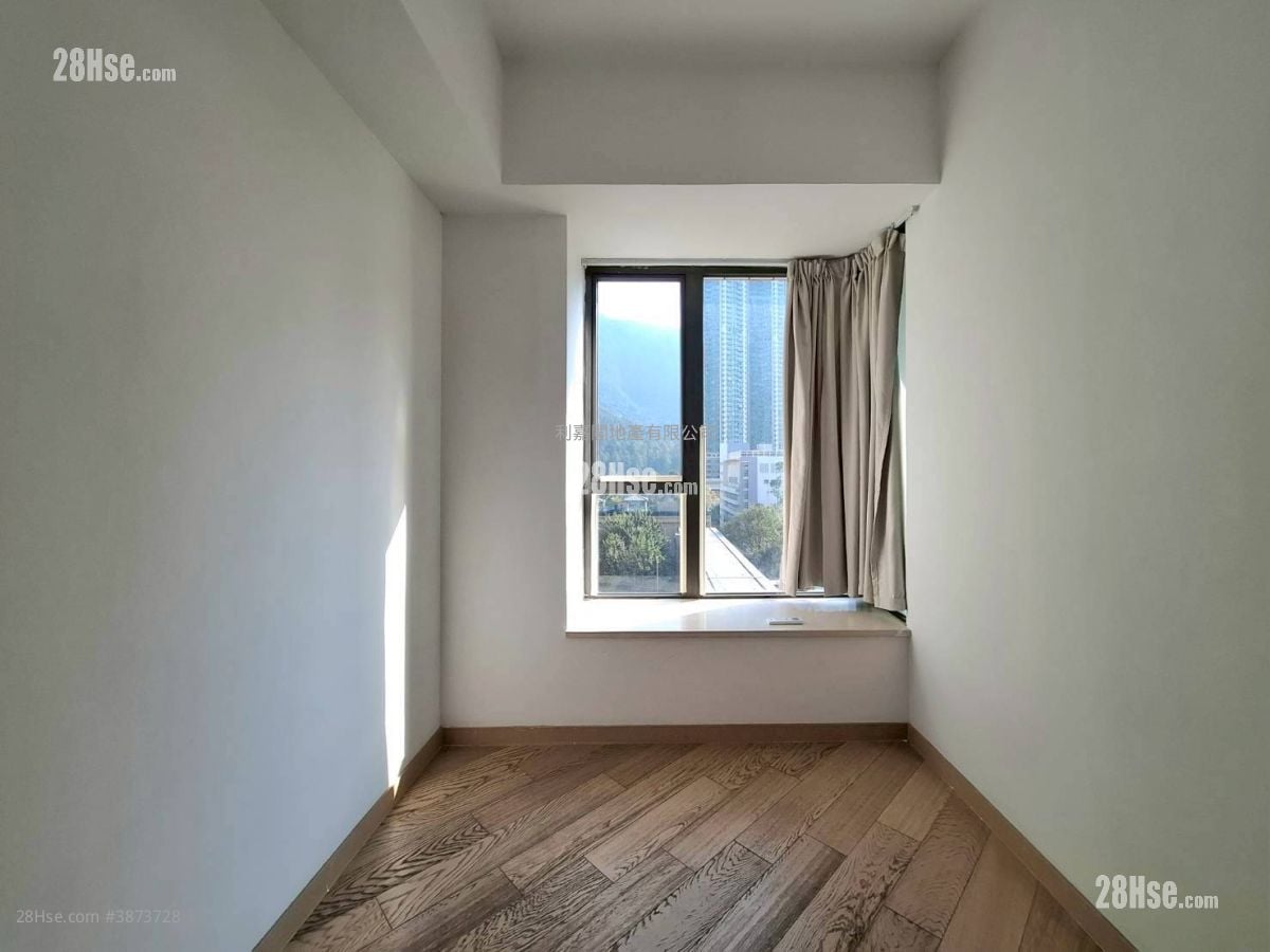 The Visionary Rental 2 Bedrooms 669 ft²