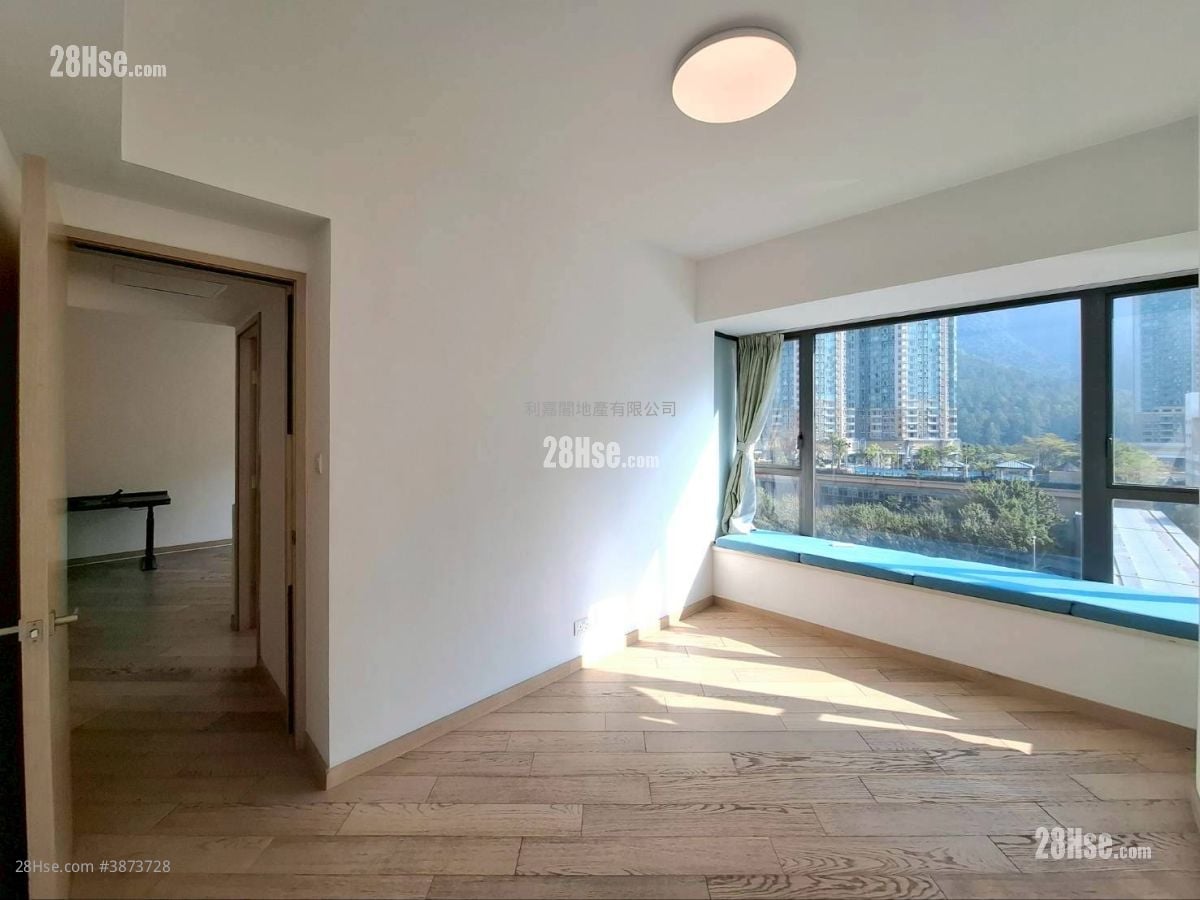 The Visionary Rental 2 Bedrooms 669 ft²