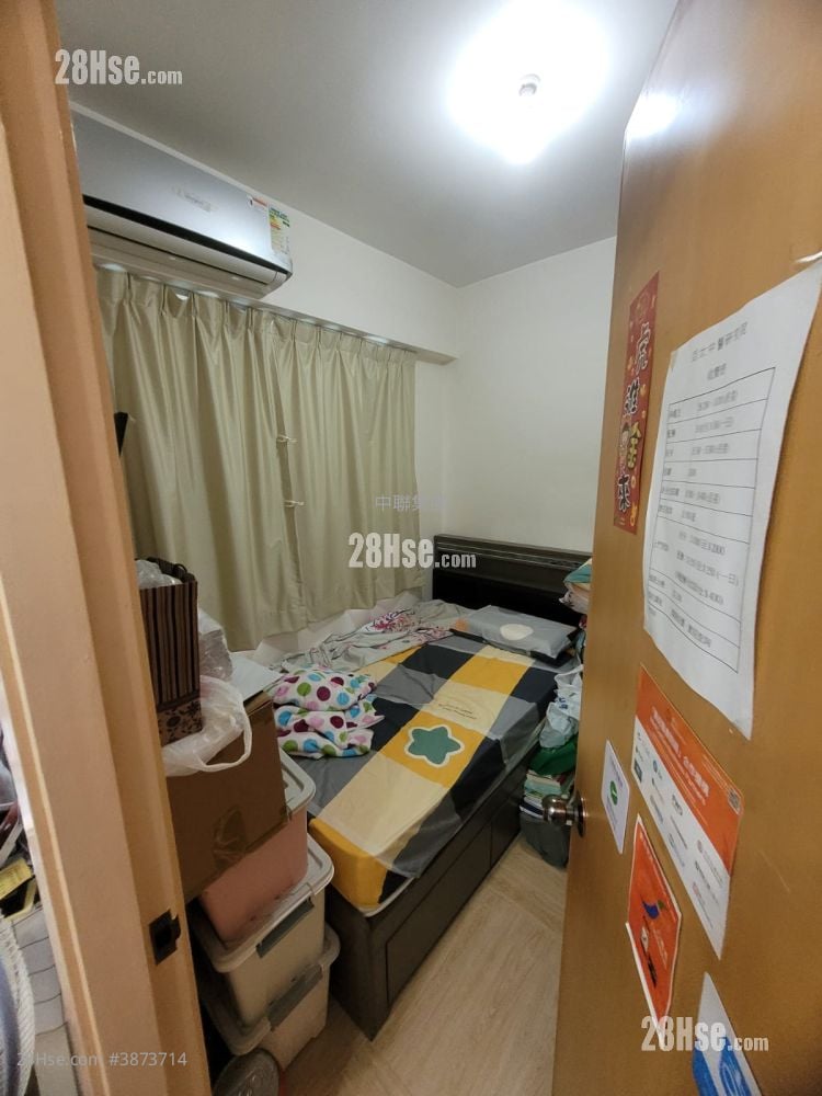 May Point House Sell 2 Bedrooms , 1 Bathroom 330 ft²