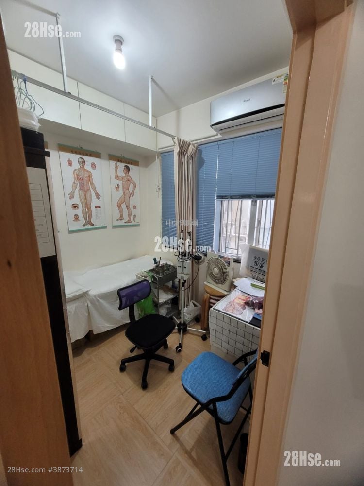 May Point House Sell 2 Bedrooms , 1 Bathroom 330 ft²