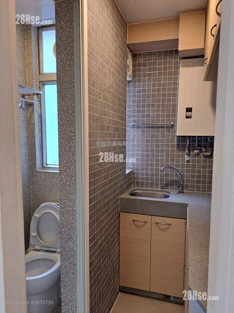 Tak Wun Building Rental Studio 223 ft²