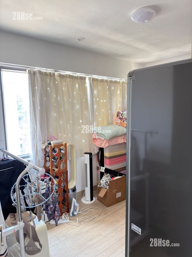 1/F-2/F House No.100 Kau To Village Rental 3 Bedrooms , 3 Bathrooms 1,200 ft²