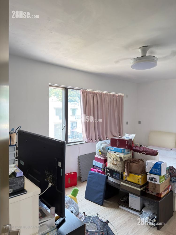 1/F-2/F House No.100 Kau To Village Rental 3 Bedrooms , 3 Bathrooms 1,200 ft²