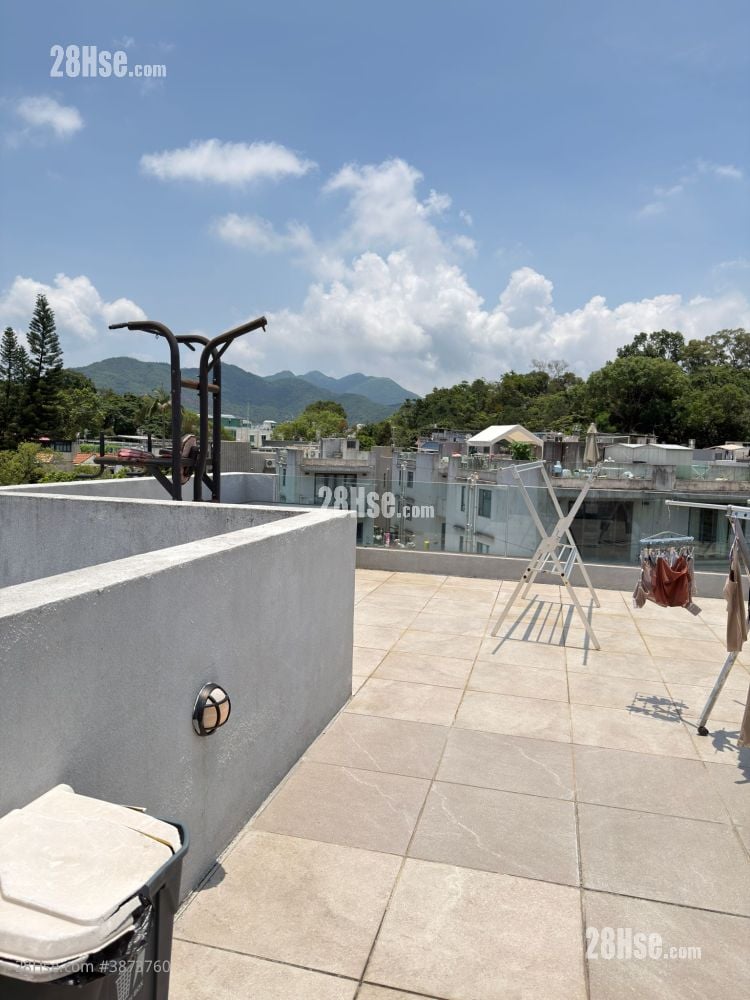 1/F-2/F House No.100 Kau To Village Rental 3 Bedrooms , 3 Bathrooms 1,200 ft²