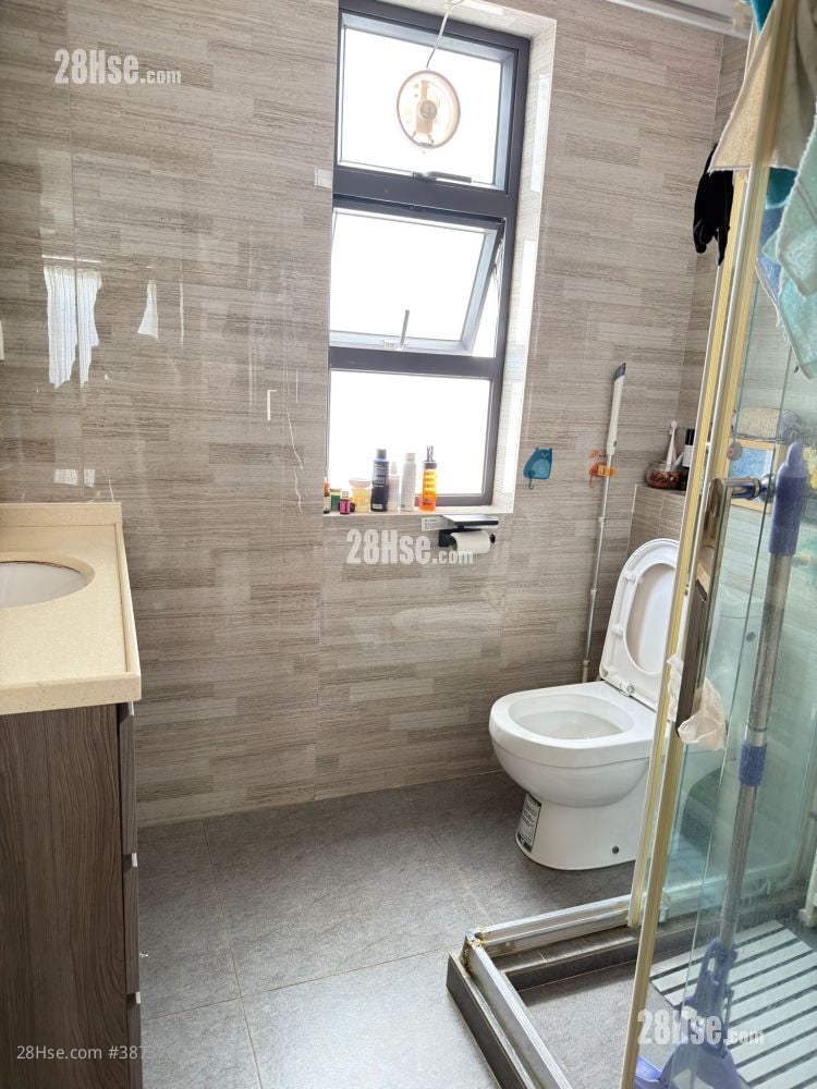 1/F-2/F House No.100 Kau To Village Rental 3 Bedrooms , 3 Bathrooms 1,200 ft²