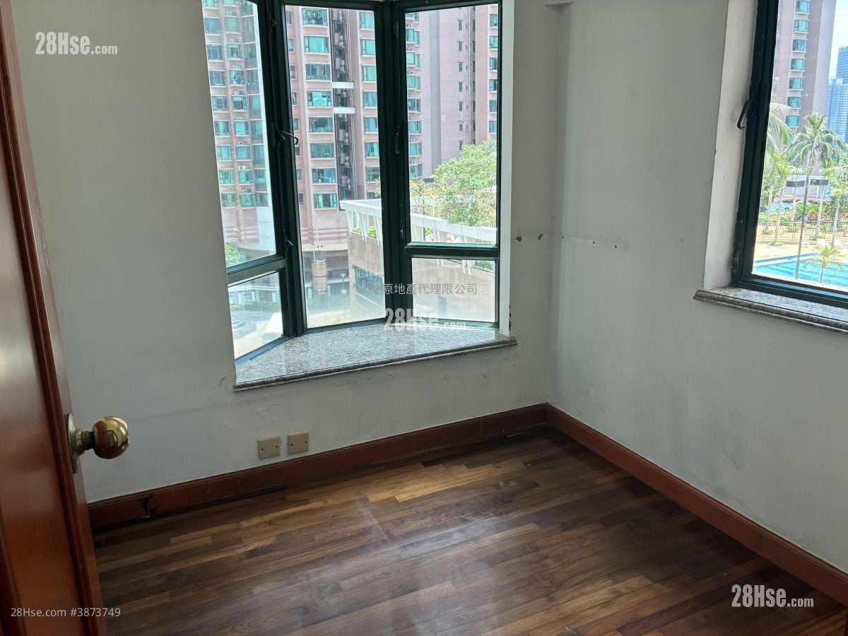 Villa Esplanada Sell 3 Bedrooms , 2 Bathrooms 674 ft²