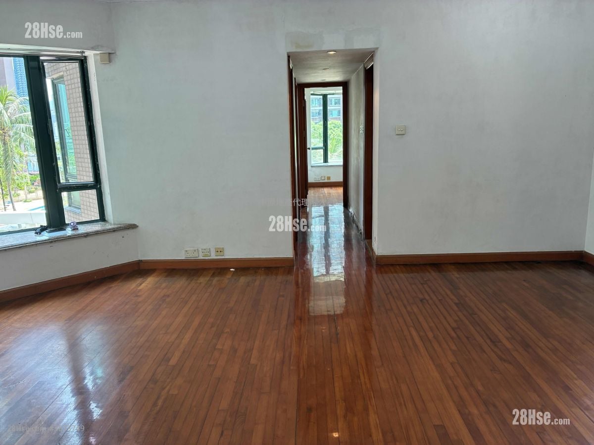 Villa Esplanada Sell 3 Bedrooms , 2 Bathrooms 674 ft²