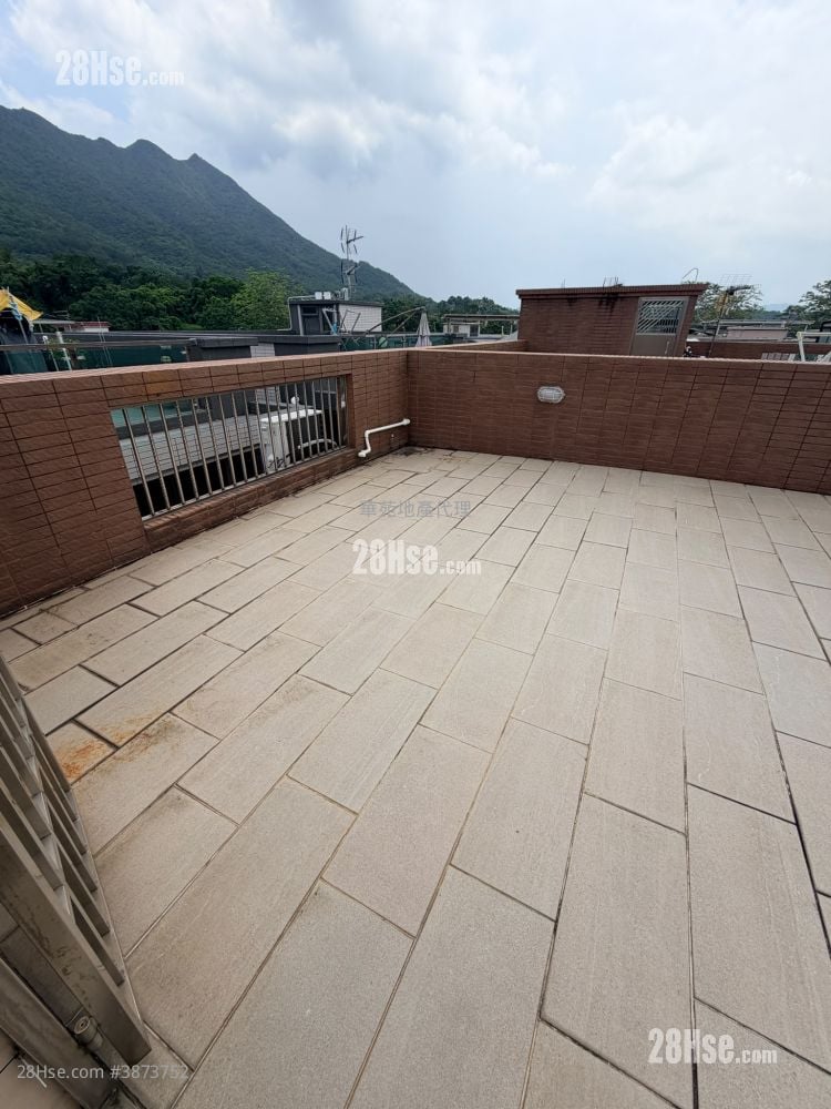 Village Sell 3 Bedrooms , 1 Bathroom 700 ft²