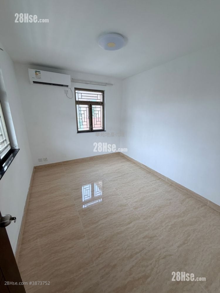 Village Sell 3 Bedrooms , 1 Bathroom 700 ft²