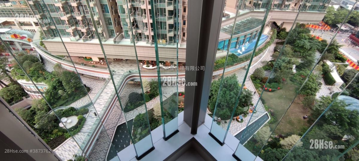 Grand Central Rental 2 Bedrooms , 1 Bathroom 500 ft²