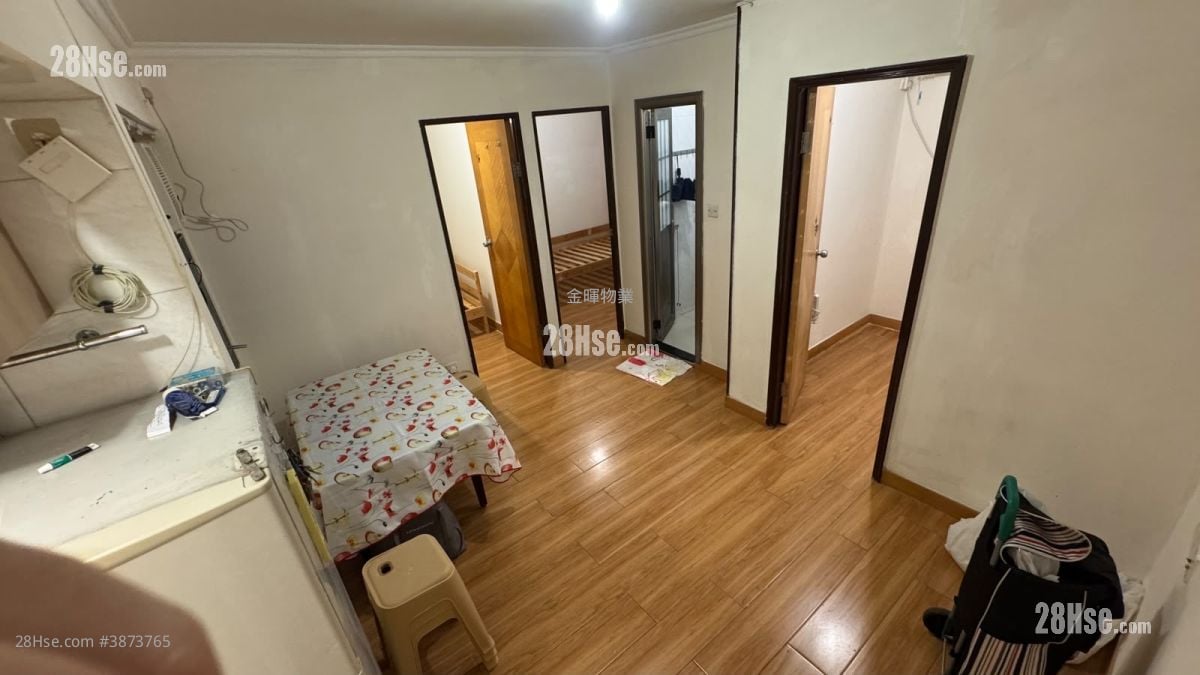Tung Cheung Building Rental 354 ft²